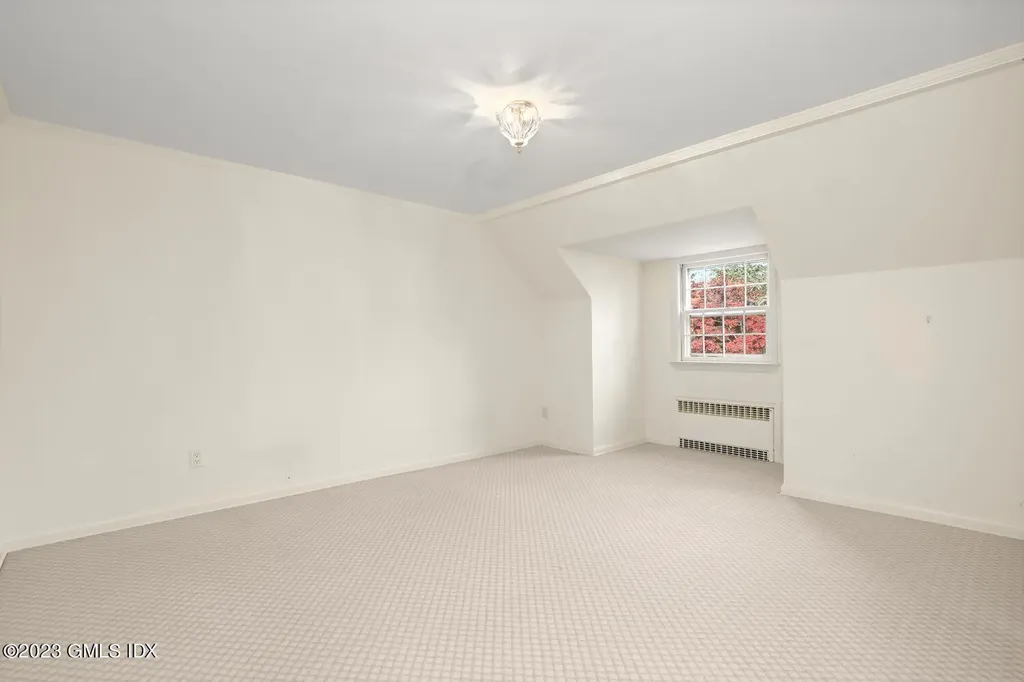 16 Intervale Place Greenwich CT 06830