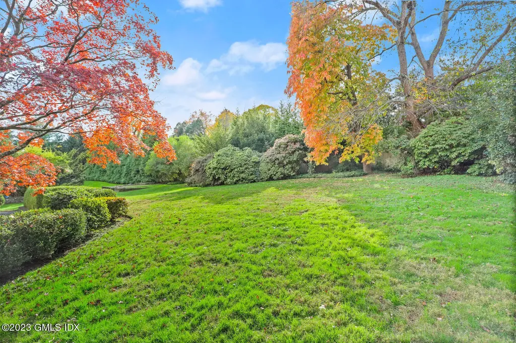 16 Intervale Place Greenwich CT 06830