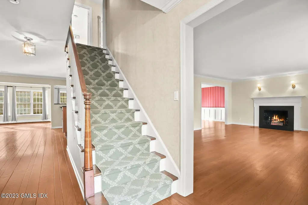 16 Intervale Place Greenwich CT 06830