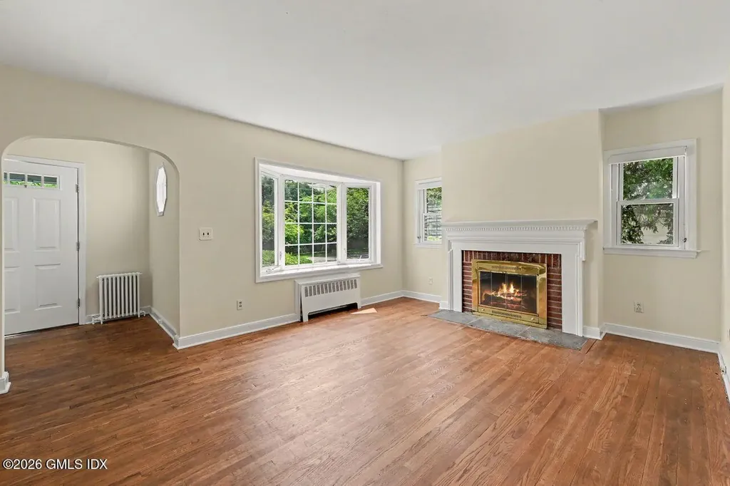 4 Hassake Road Old Greenwich CT 06870