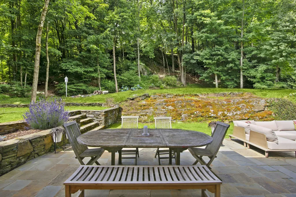 248 Stanwich Road Greenwich CT 06830
