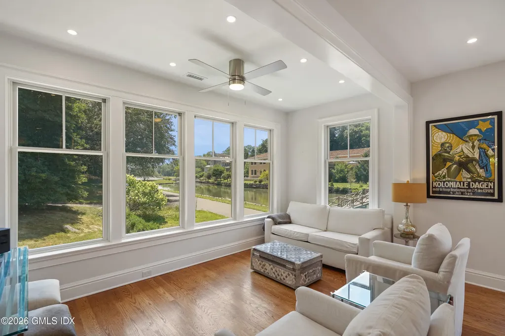 31 Meadow Wood Drive Greenwich CT 06830