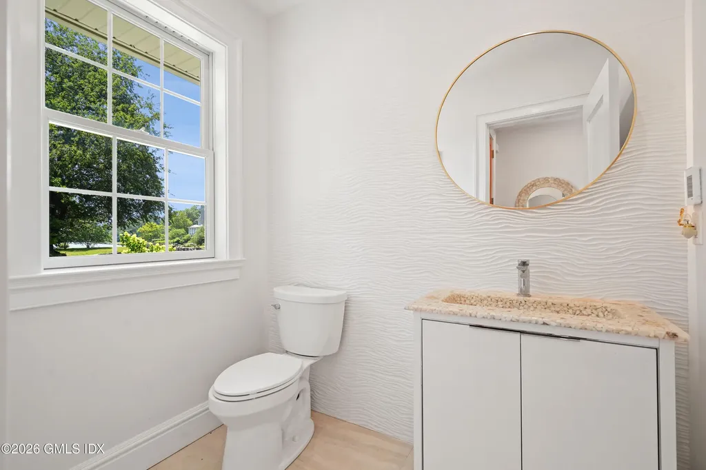 31 Meadow Wood Drive Greenwich CT 06830