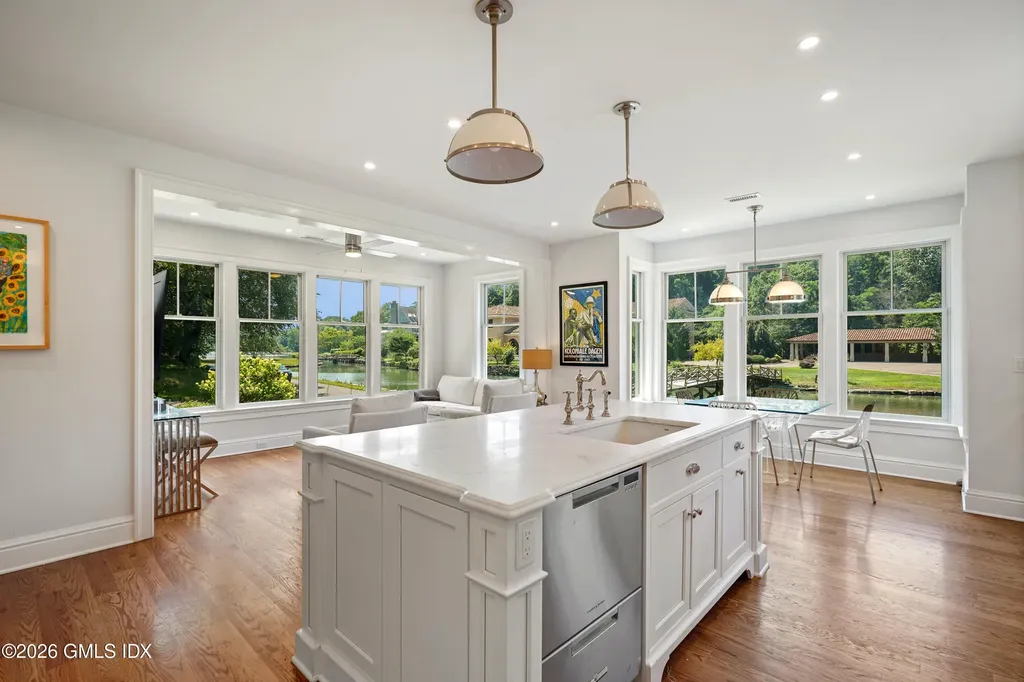 31 Meadow Wood Drive Greenwich CT 06830