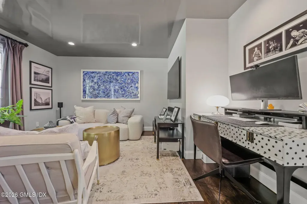 10 Gaston Farm Road Greenwich CT 06831