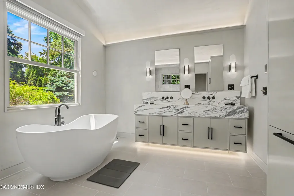 10 Gaston Farm Road Greenwich CT 06831