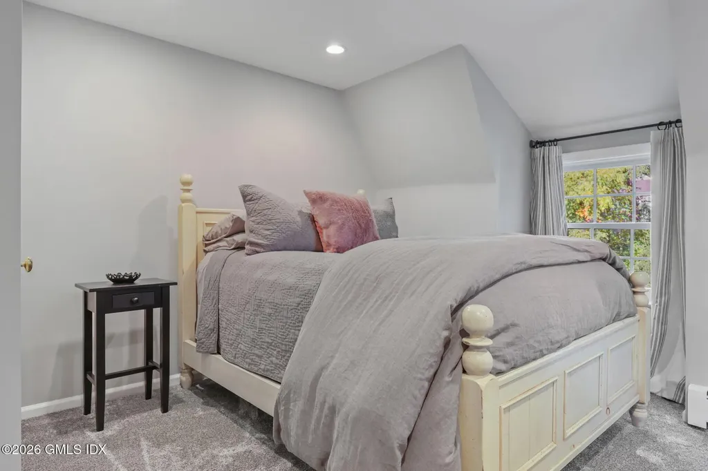 10 Gaston Farm Road Greenwich CT 06831