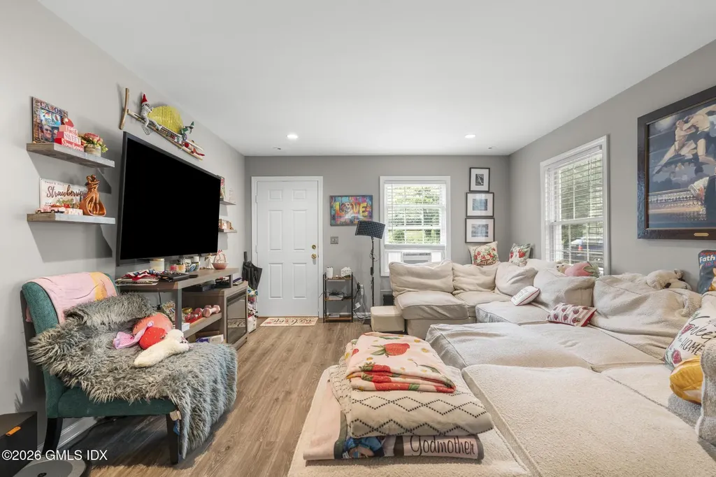 9 Columbus Avenue Greenwich CT 06830