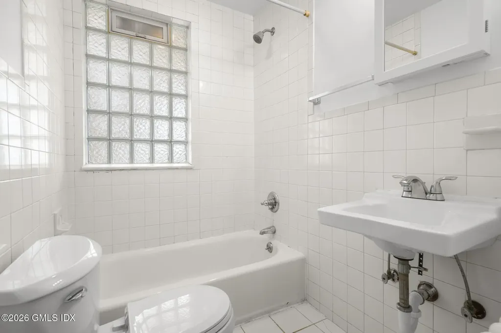 11 Columbus Avenue Greenwich CT 06830