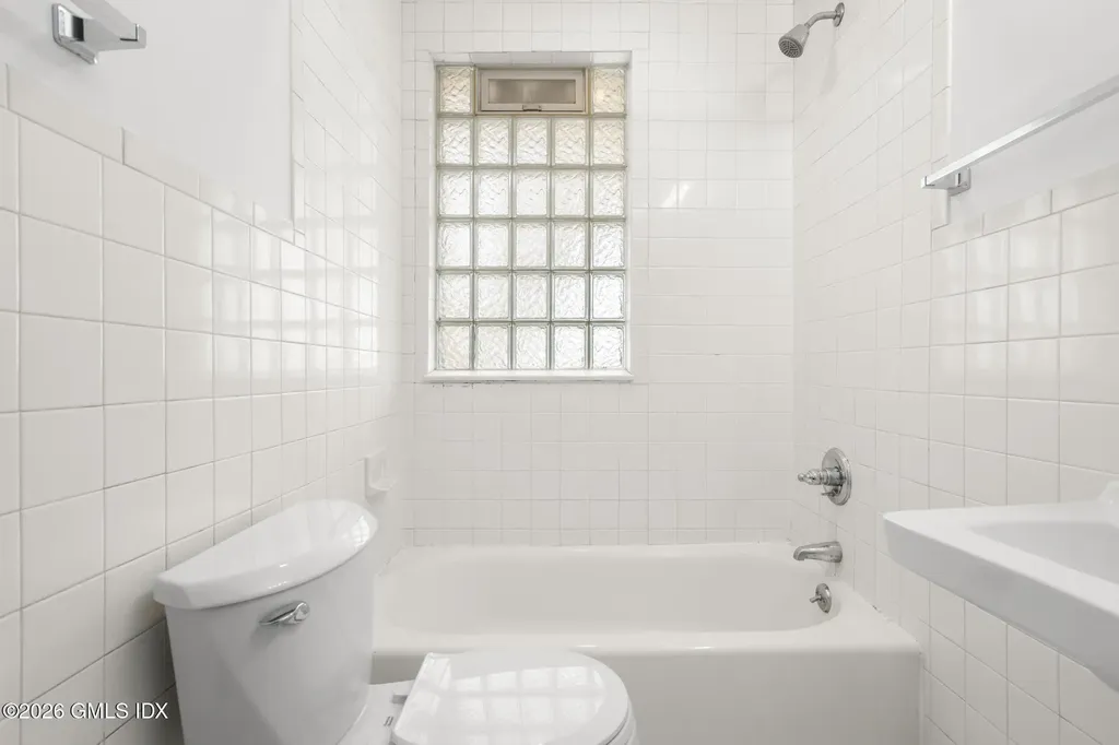 11 Columbus Avenue Greenwich CT 06830