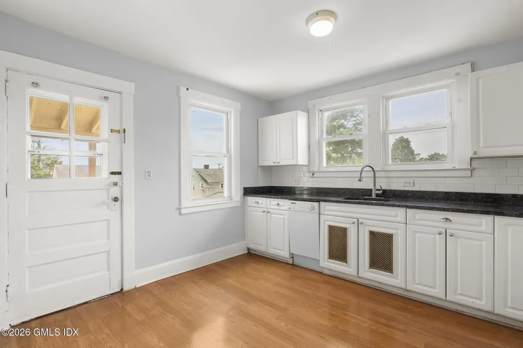 11 Columbus Avenue Greenwich CT 06830