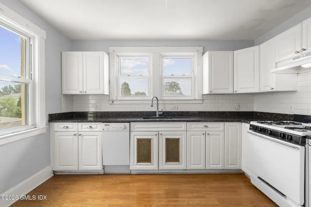 11 Columbus Avenue Greenwich CT 06830