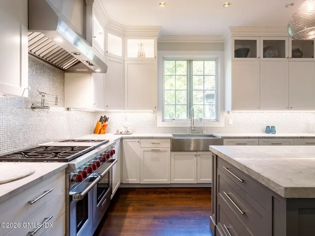 23 Wyckham Hill Lane Greenwich CT 06831