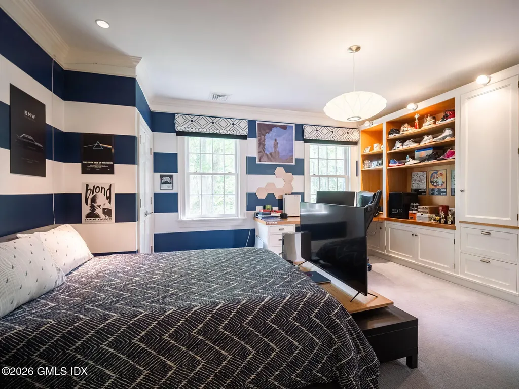 23 Wyckham Hill Lane Greenwich CT 06831