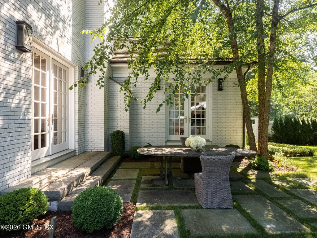 23 Wyckham Hill Lane Greenwich CT 06831