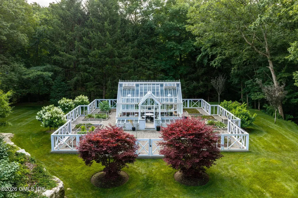 23 Wyckham Hill Lane Greenwich CT 06831