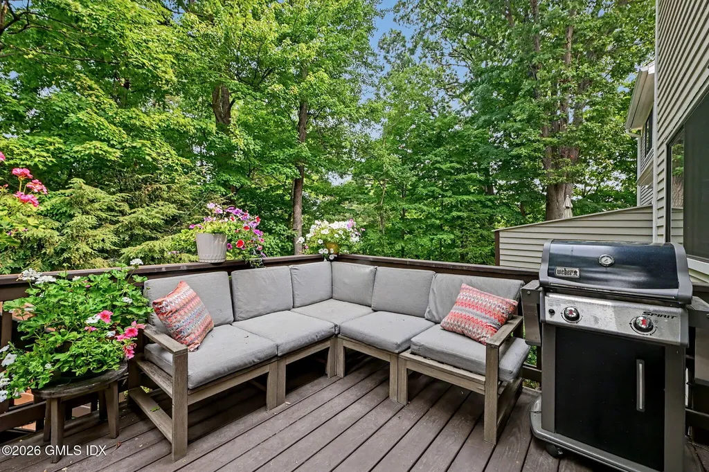 40 Ettl Lane Greenwich CT 06831