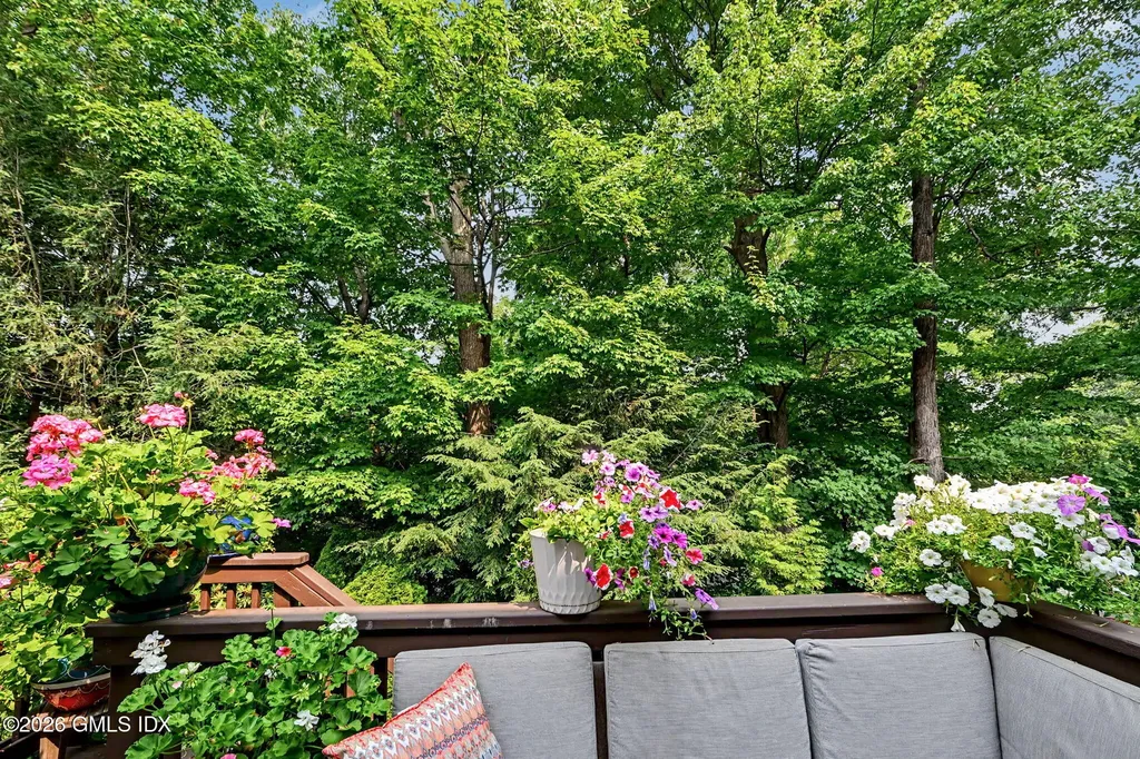 40 Ettl Lane Greenwich CT 06831