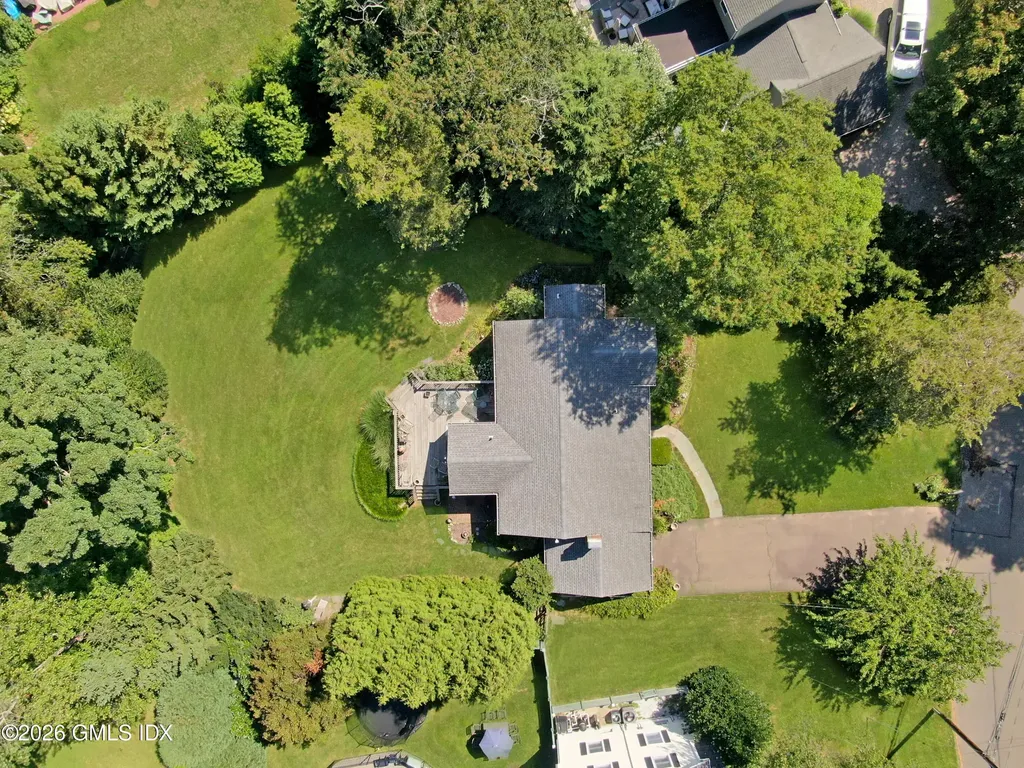 5 Old Wagon Road Old Greenwich CT 06870