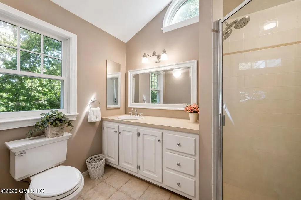 5 Old Wagon Road Old Greenwich CT 06870