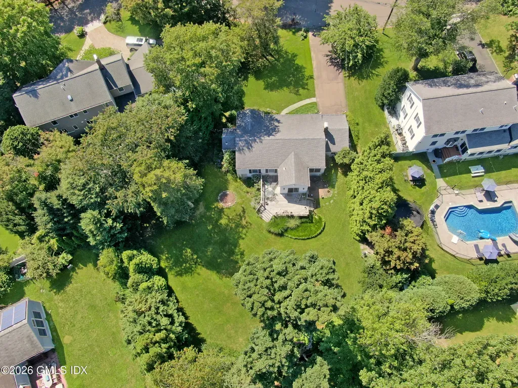 5 Old Wagon Road Old Greenwich CT 06870
