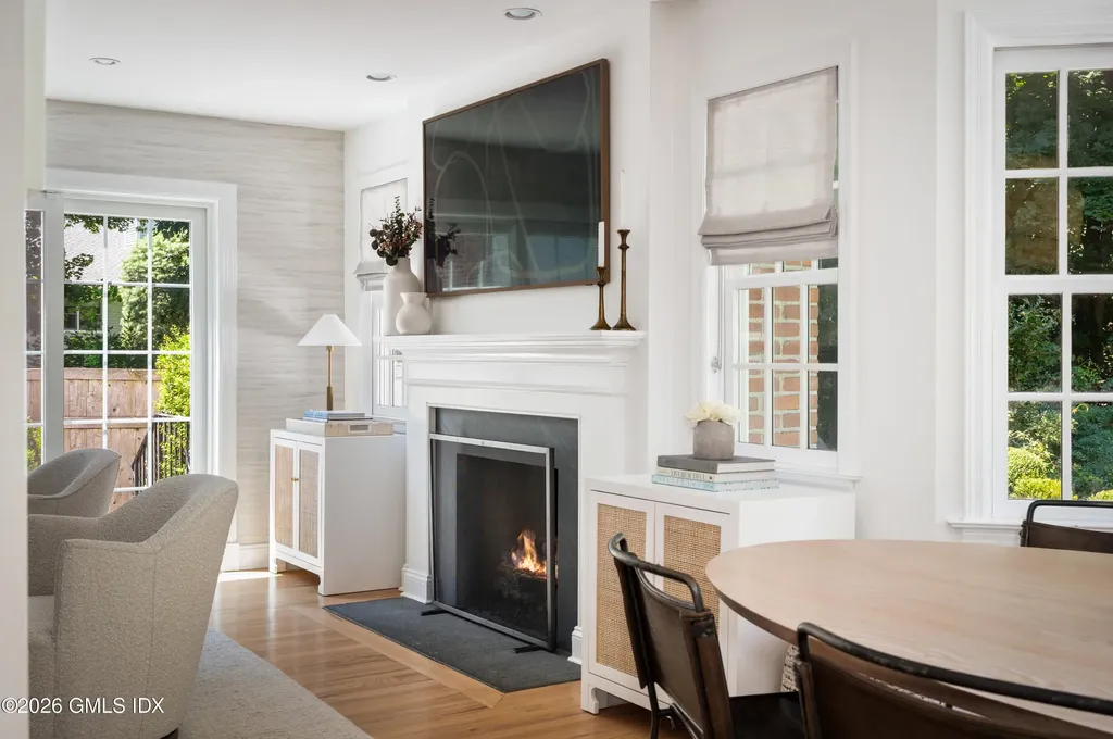 31 N Hawthorne Street Greenwich CT 06831