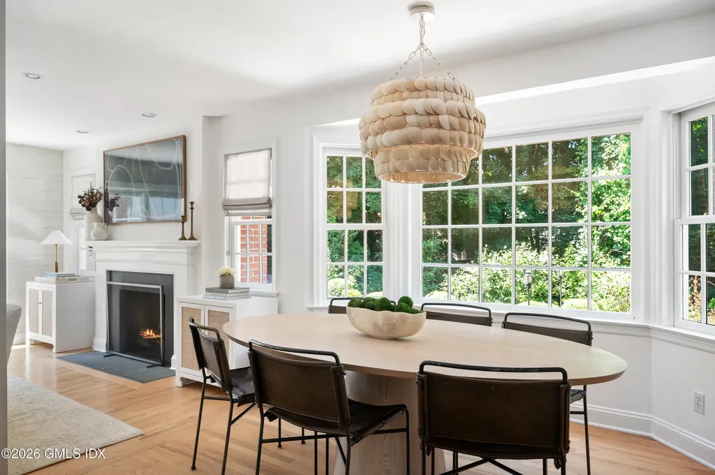 31 N Hawthorne Street Greenwich CT 06831