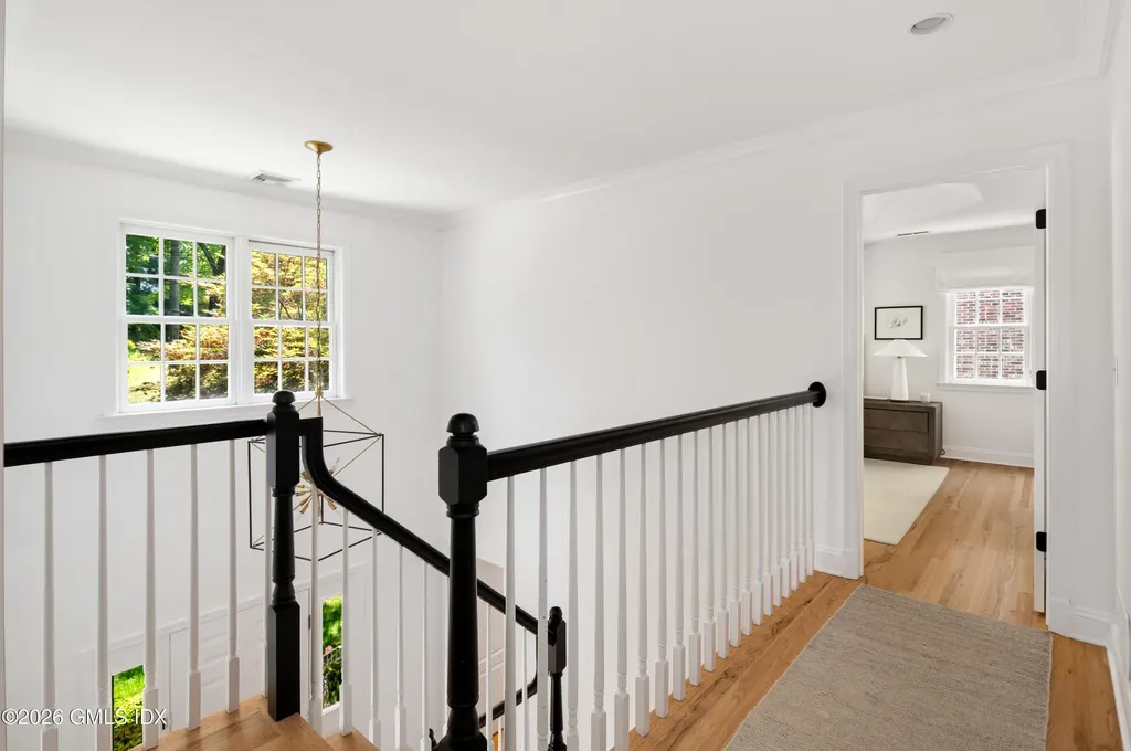 31 N Hawthorne Street Greenwich CT 06831