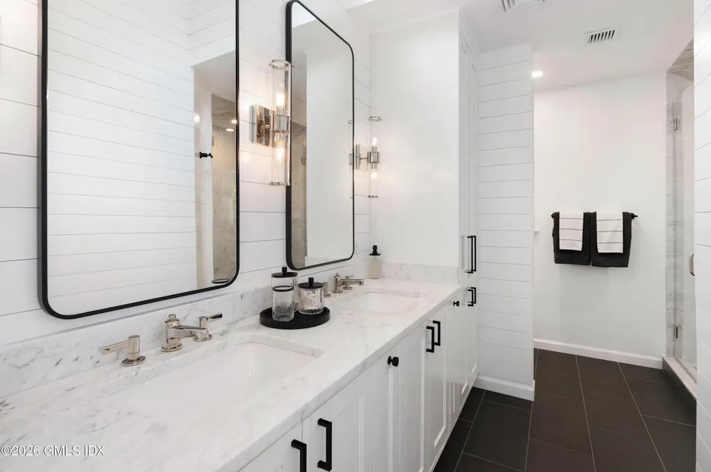 31 N Hawthorne Street Greenwich CT 06831