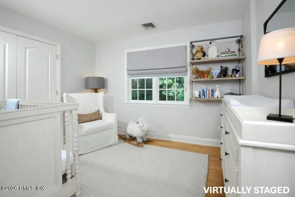 31 N Hawthorne Street Greenwich CT 06831