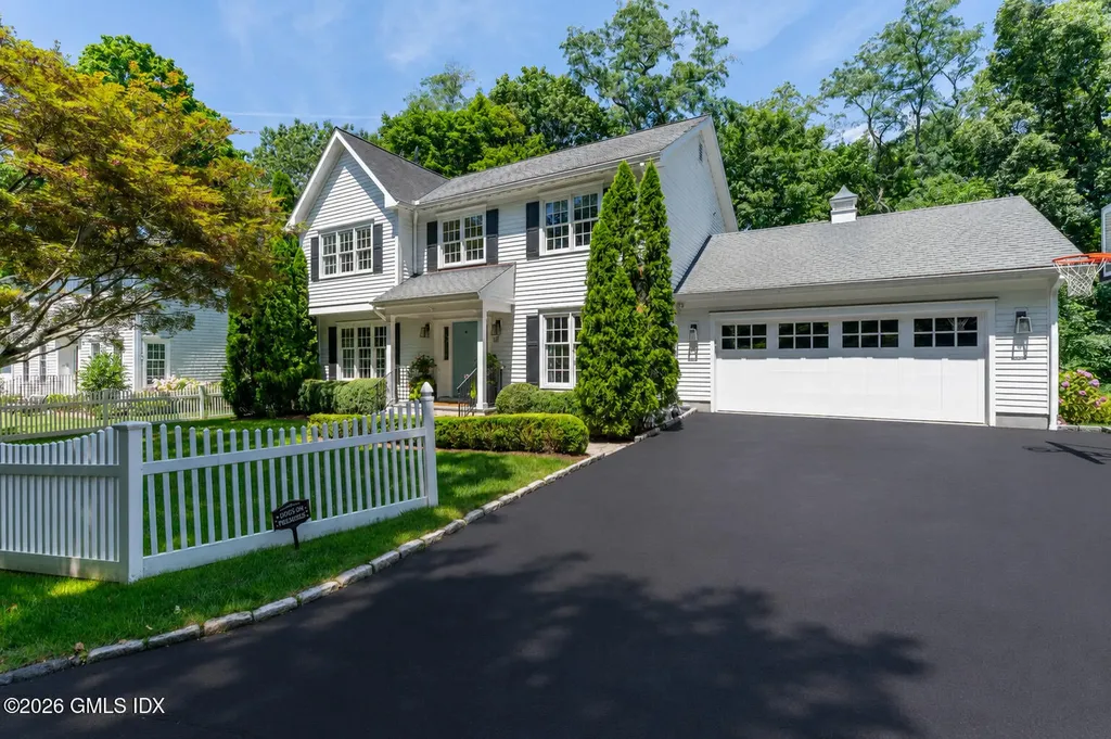 31 N Hawthorne Street Greenwich CT 06831