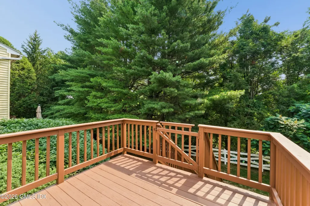 12 Camelot Drive Norwalk CT 06850