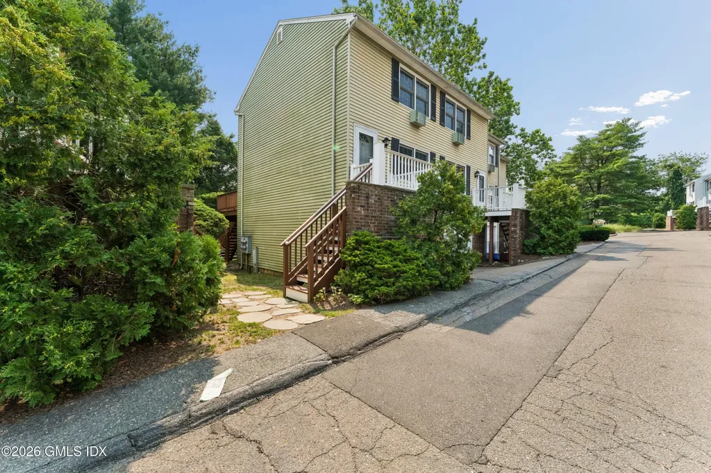 12 Camelot Drive Norwalk CT 06850