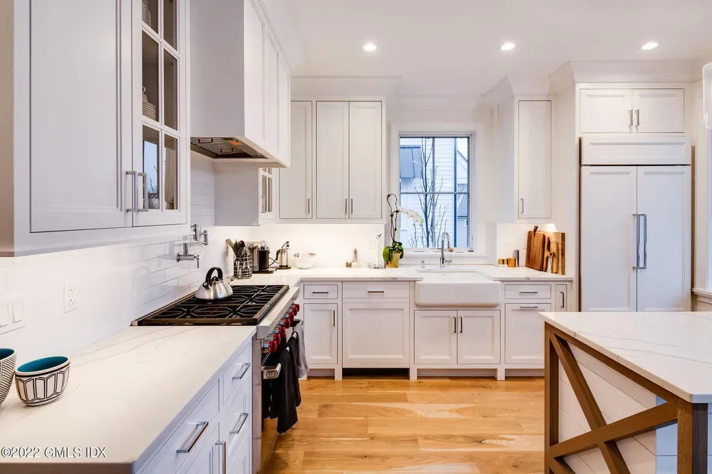 25 Woodland Drive Greenwich CT 06830