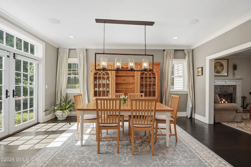 23 Riverside Lane Riverside CT 06878