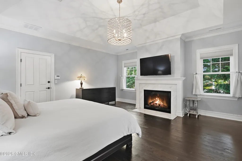 23 Riverside Lane Riverside CT 06878