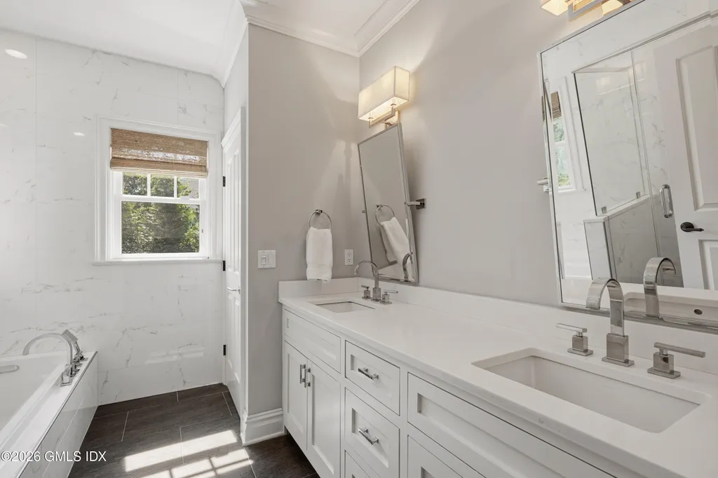 23 Riverside Lane Riverside CT 06878