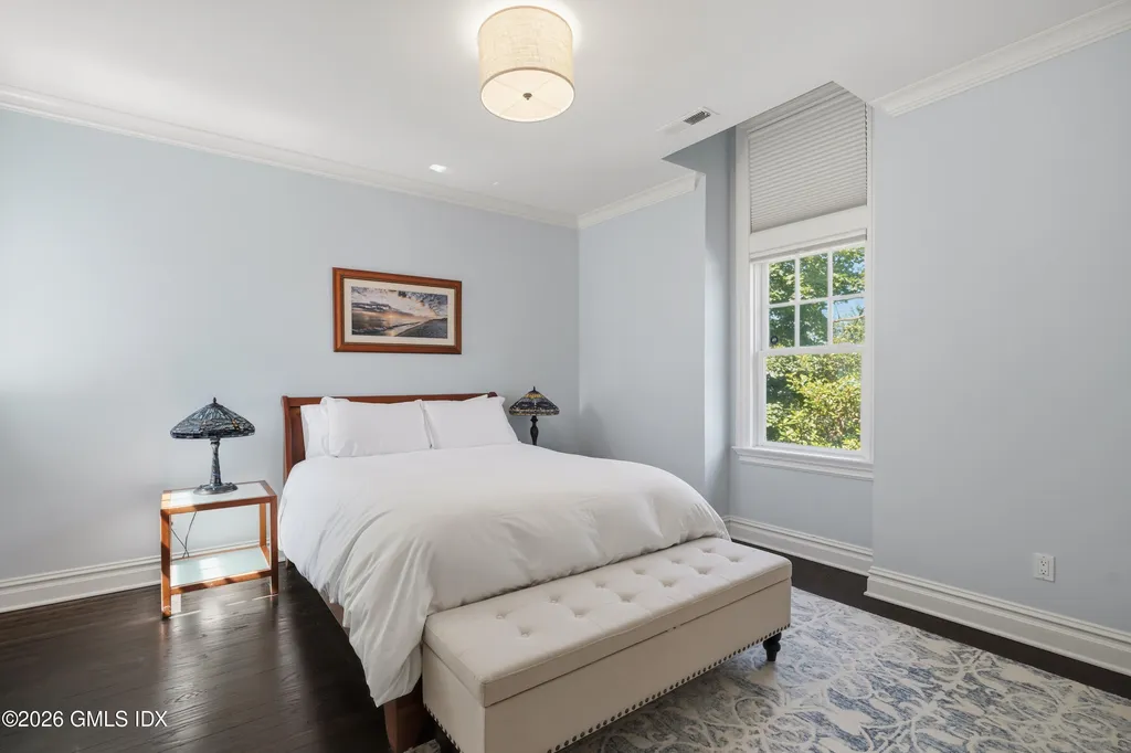 23 Riverside Lane Riverside CT 06878