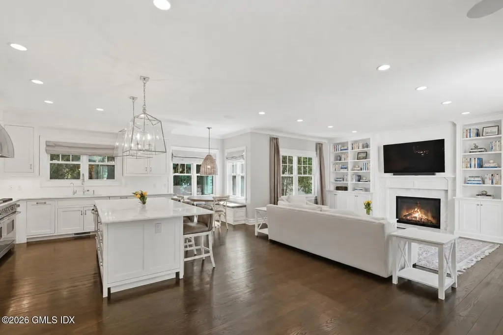 23 Riverside Lane Riverside CT 06878