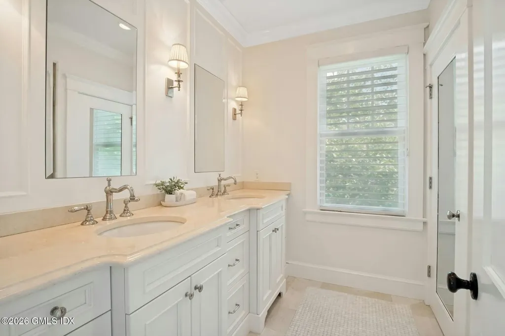 52 Chesterfield Road Stamford CT 06902