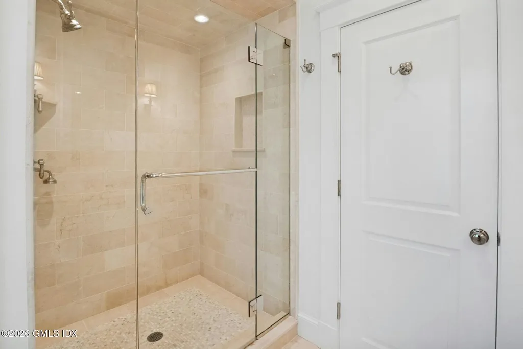 52 Chesterfield Road Stamford CT 06902