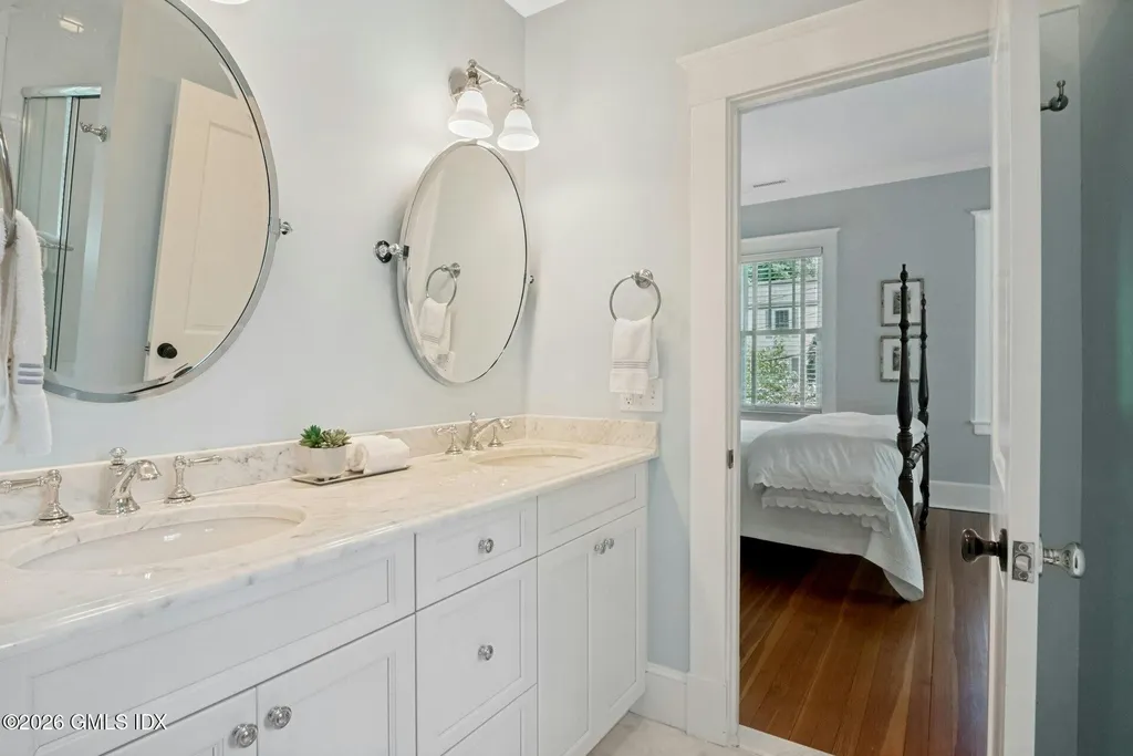 52 Chesterfield Road Stamford CT 06902