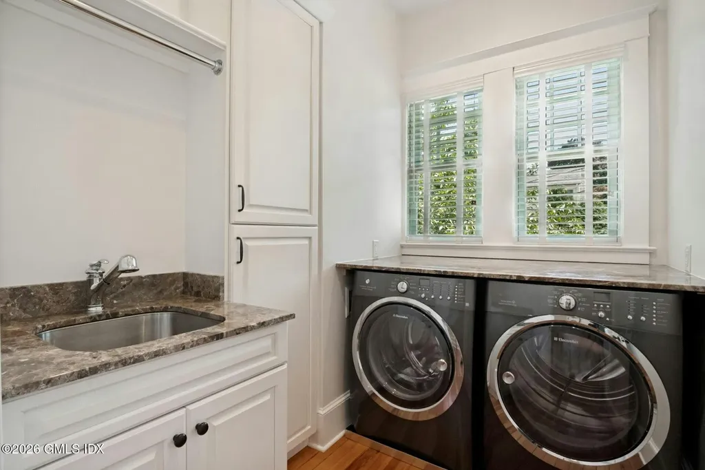 52 Chesterfield Road Stamford CT 06902