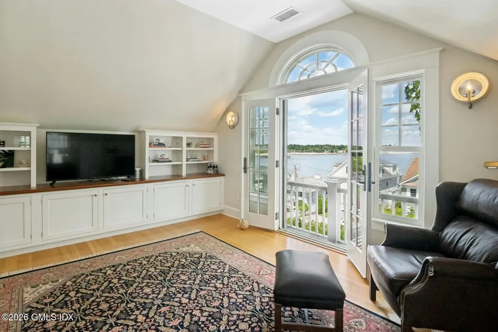52 Chesterfield Road Stamford CT 06902