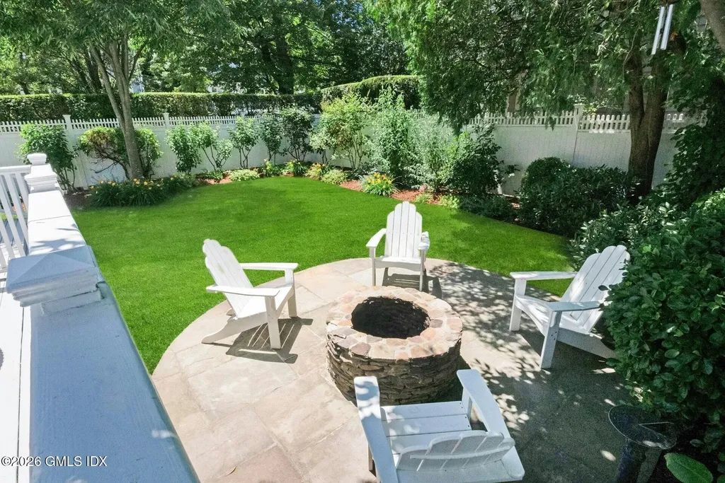 52 Chesterfield Road Stamford CT 06902