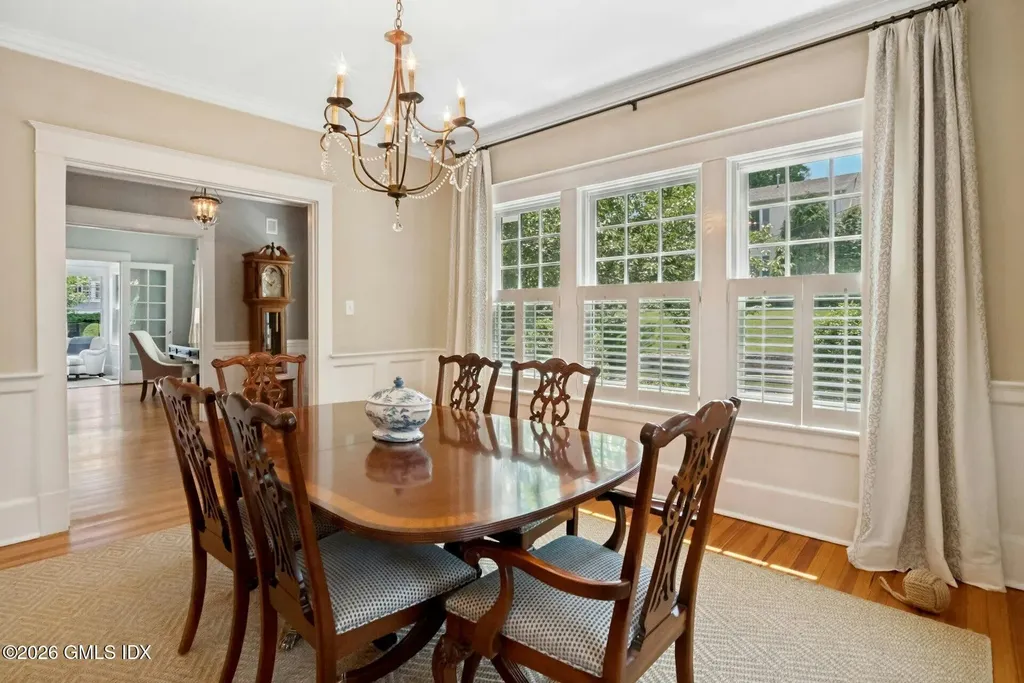52 Chesterfield Road Stamford CT 06902