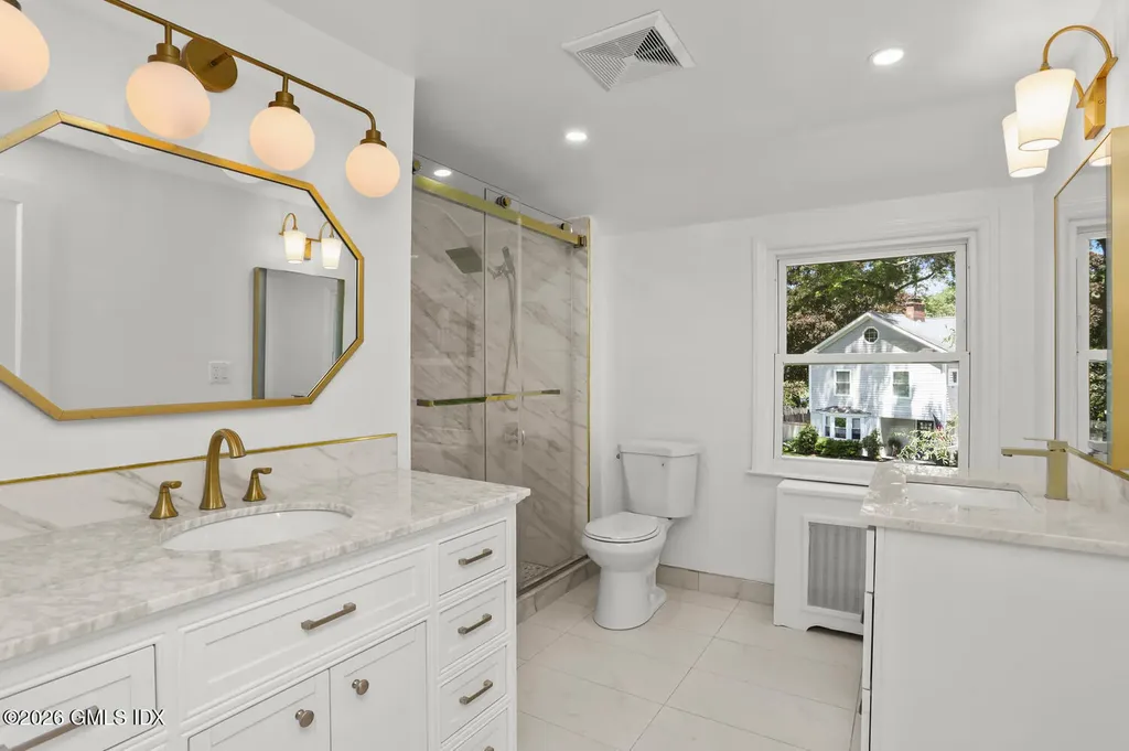10 Macarthur Drive Old Greenwich CT 06870