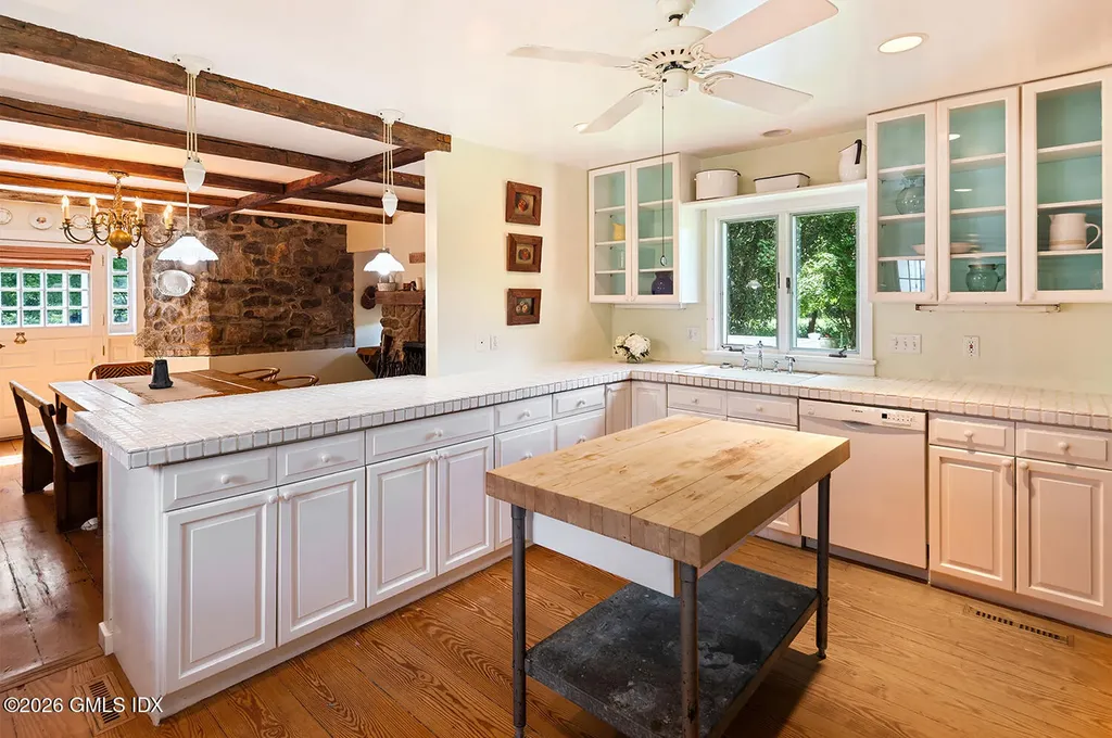 420 Morehouse Lane Southport CT 06890