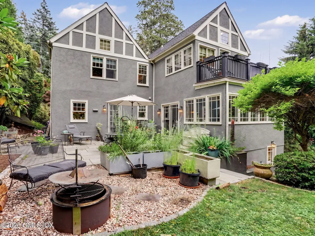 46 Valleywood Road Greenwich CT 06830