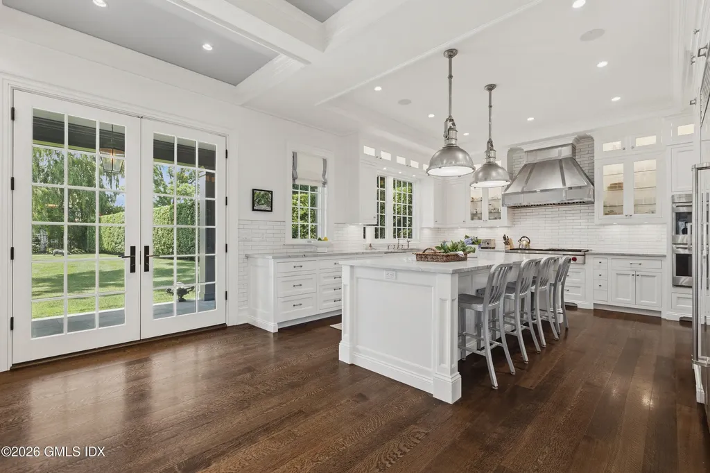 203 Shore Road Old Greenwich CT 06870